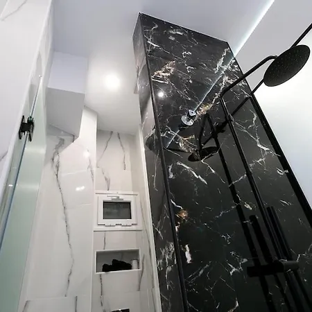 Center Marble 40sqm Gas Heating 2smarttv Optical Fiber - Secured24h Private Entrance * Salonicco